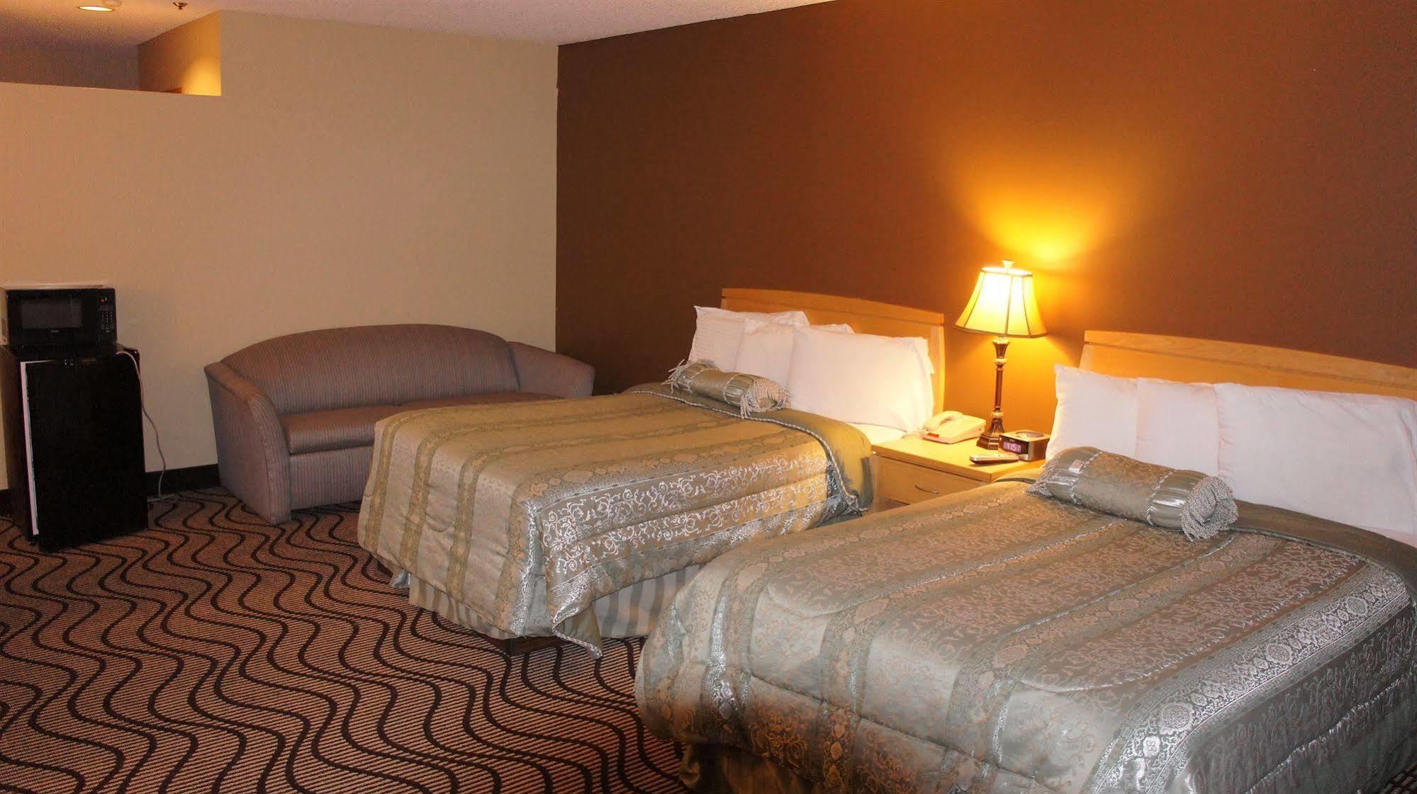 צ'סטרטון Waterbird Lakeside Inn מראה חיצוני תמונה