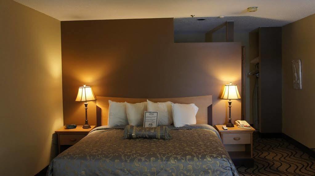 צ'סטרטון Waterbird Lakeside Inn מראה חיצוני תמונה